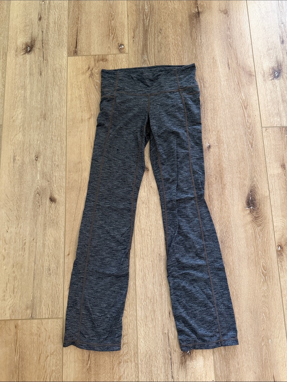 Athleta | Gray Textured | Low Rise | Flared | Legging | size SP